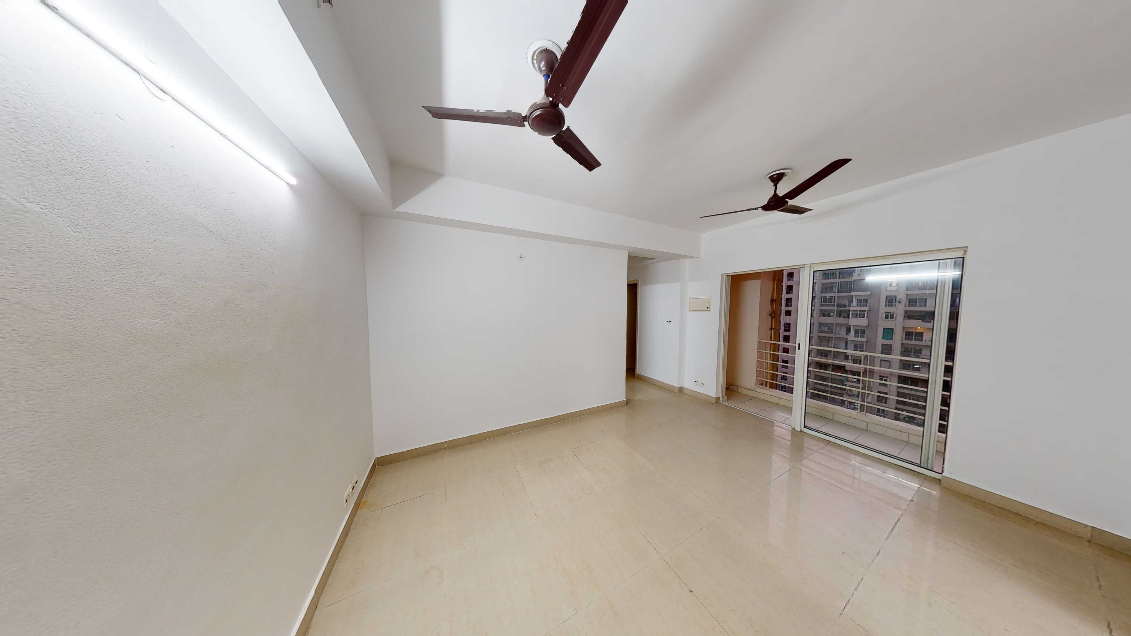 1692196866385-2BHK-Paras-Tierea-11232022_183104 (2).jpg