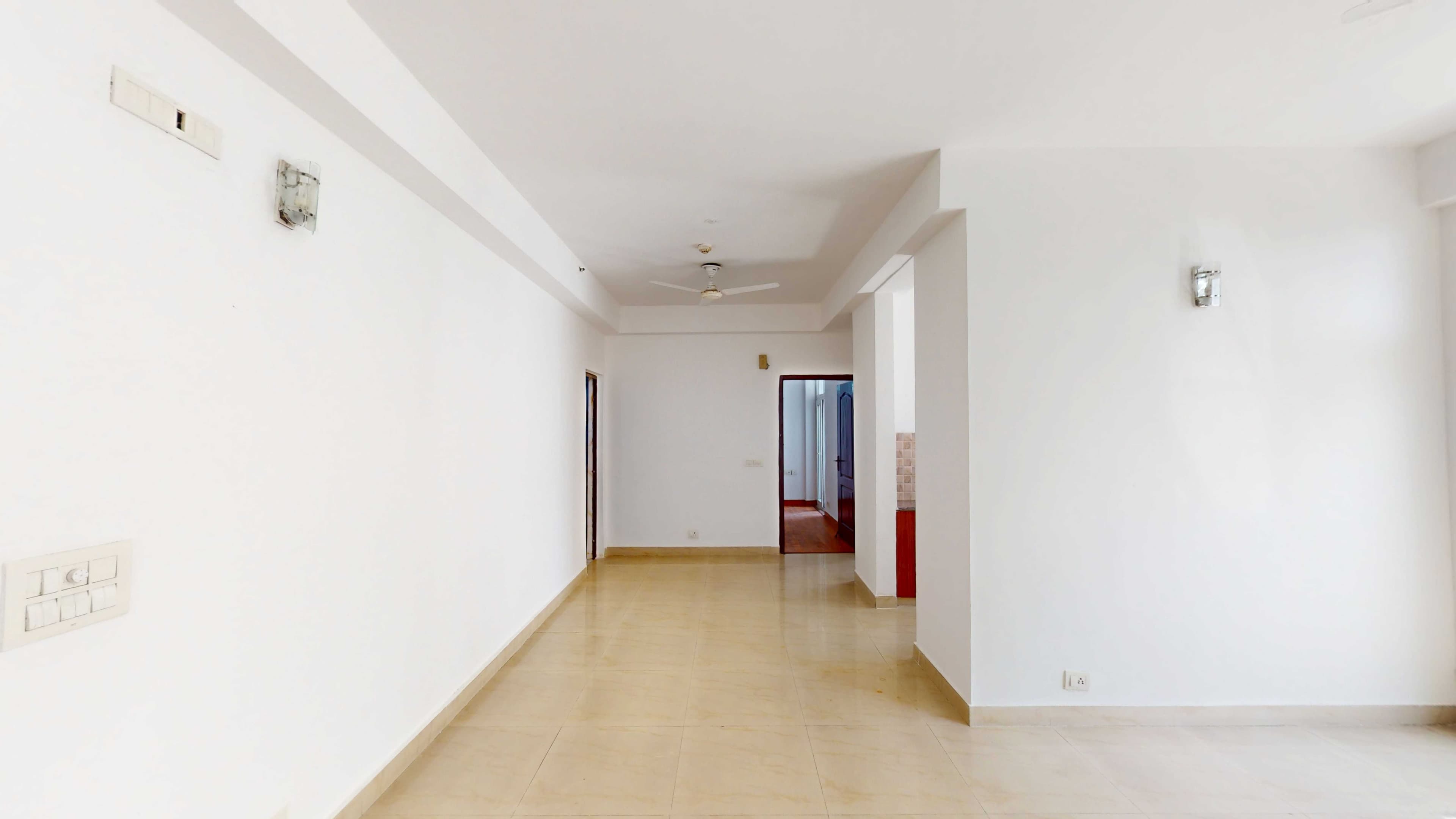 1747303607998-Rishabh Cloud9 G-2204.jpg